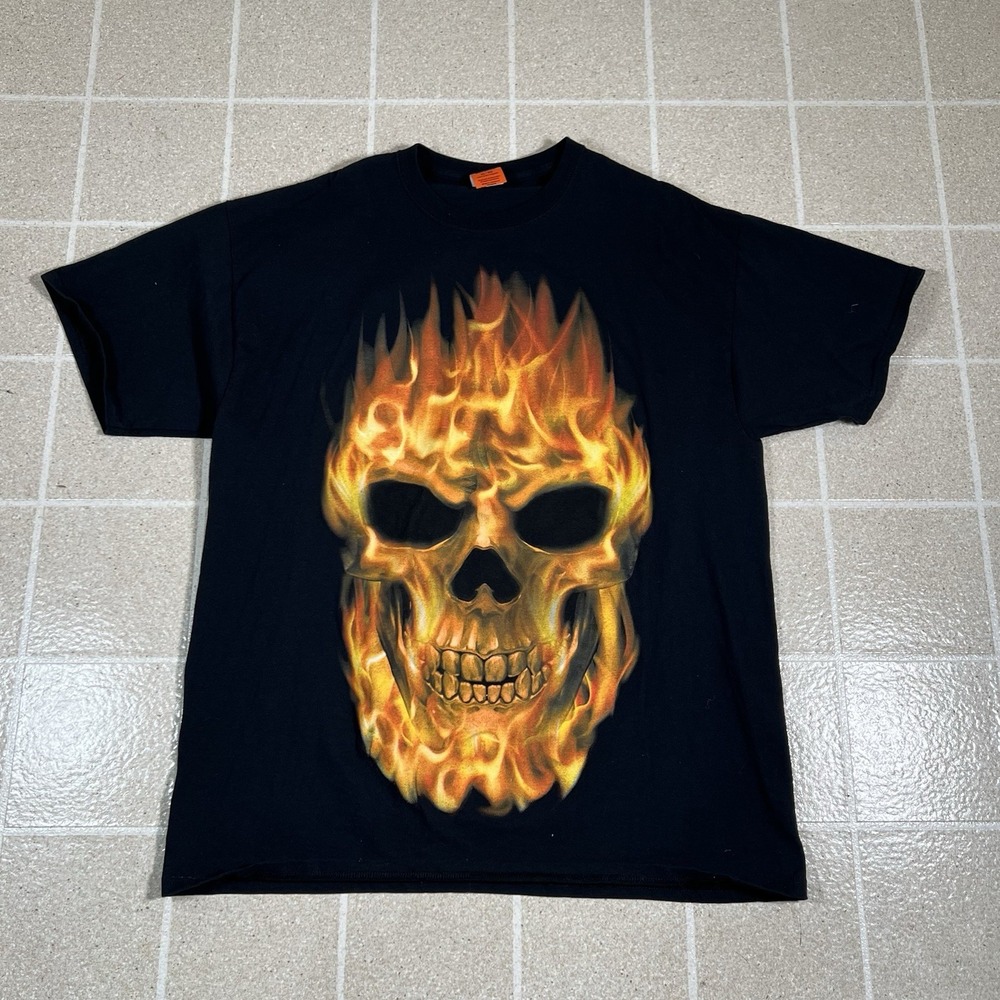 Men's Flaming Skull Short Sleeve Black Rocker Tshirt Size XL Grunge Emo Goth Y2K